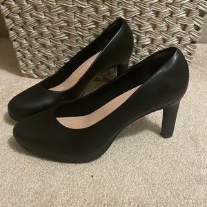 Clark Women’s Ambyr Joy Heels size 8.5